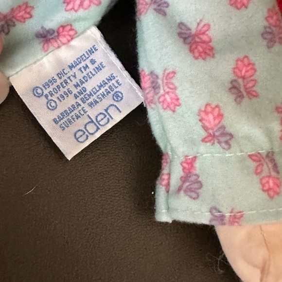 Vintage 1998 Eden Madeline Doll – Red Yarn Hair, Floral Pajamas, Appendix Scar - Picture 5 of 7